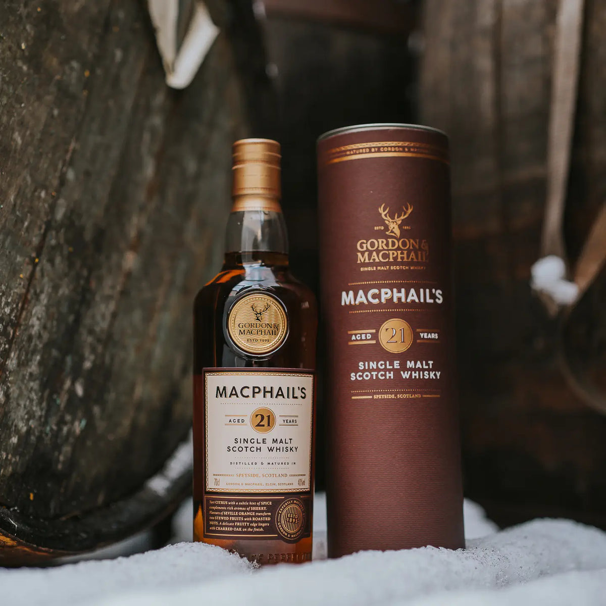 MacPhail's 21 Jahre Single Malt Whisky im Schnee