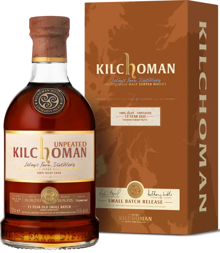 Vorderseite der Flasche und Verpackung vom Whisky Kilchoman 100% Islay Unpeated 13 Jahre Single Malt Scotch Whisky